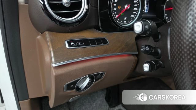 Mercedes-Benz E-Class W213 id 4435664 из Кореи 19