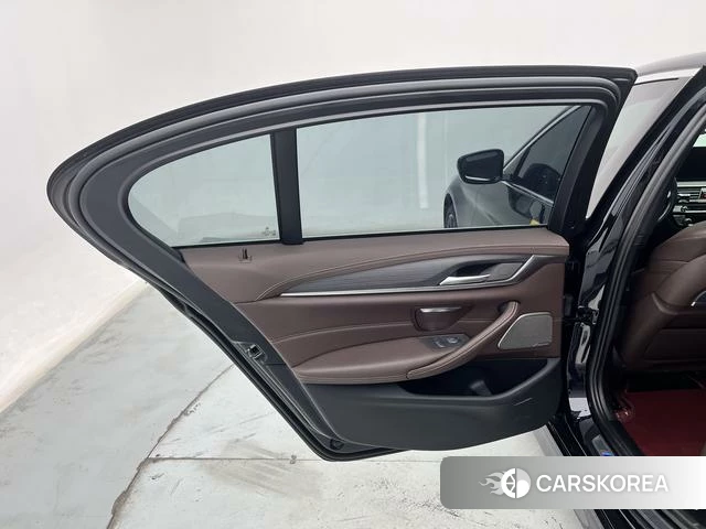 BMW 5 series id 4271831 из Китая 19
