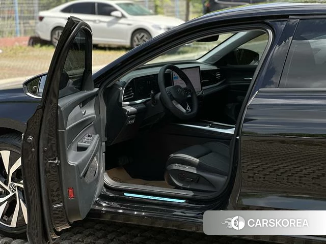 Volkswagen Passat id 4348877 из Китая 19