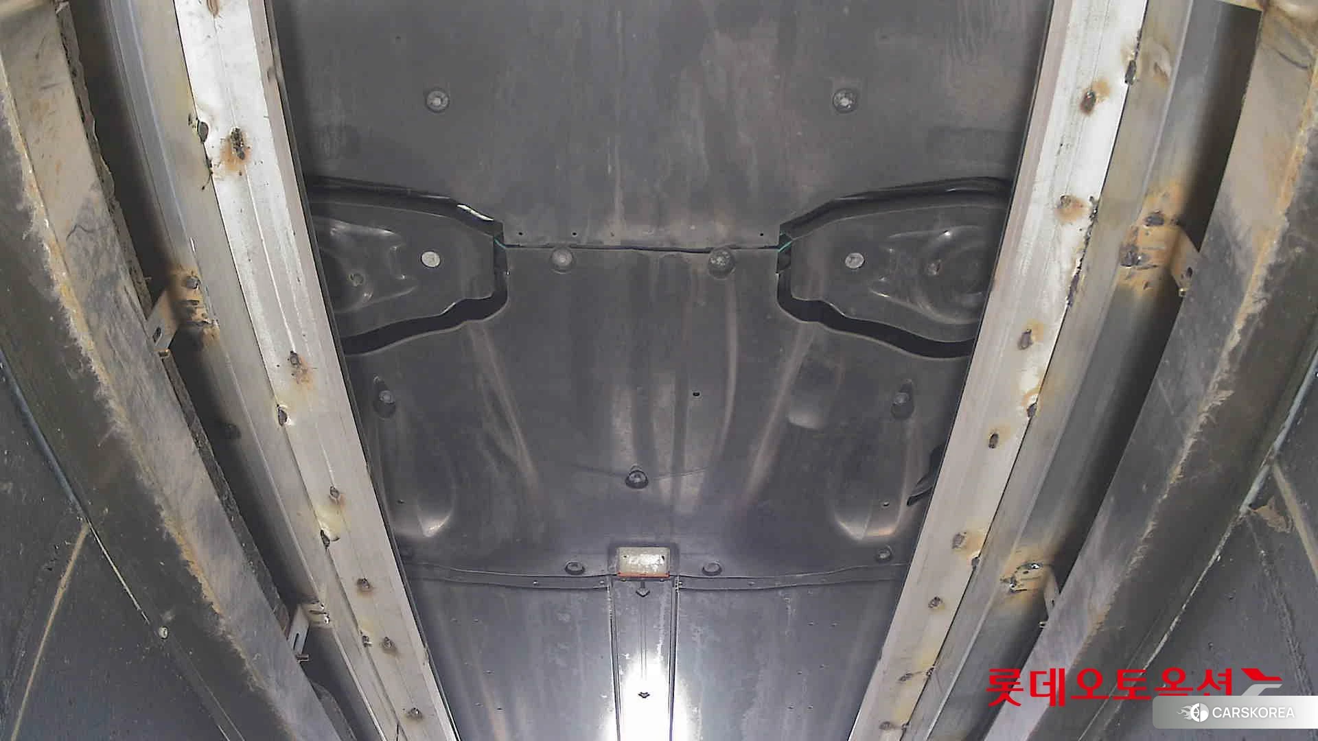 Tesla Model Y RWD id 3882118 из Кореи 19