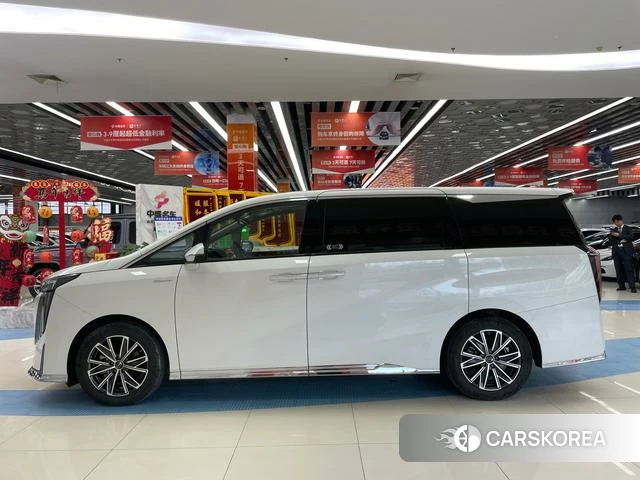 GAC Trumpchi Trumpchi M8 id 3926947 из Китая 19