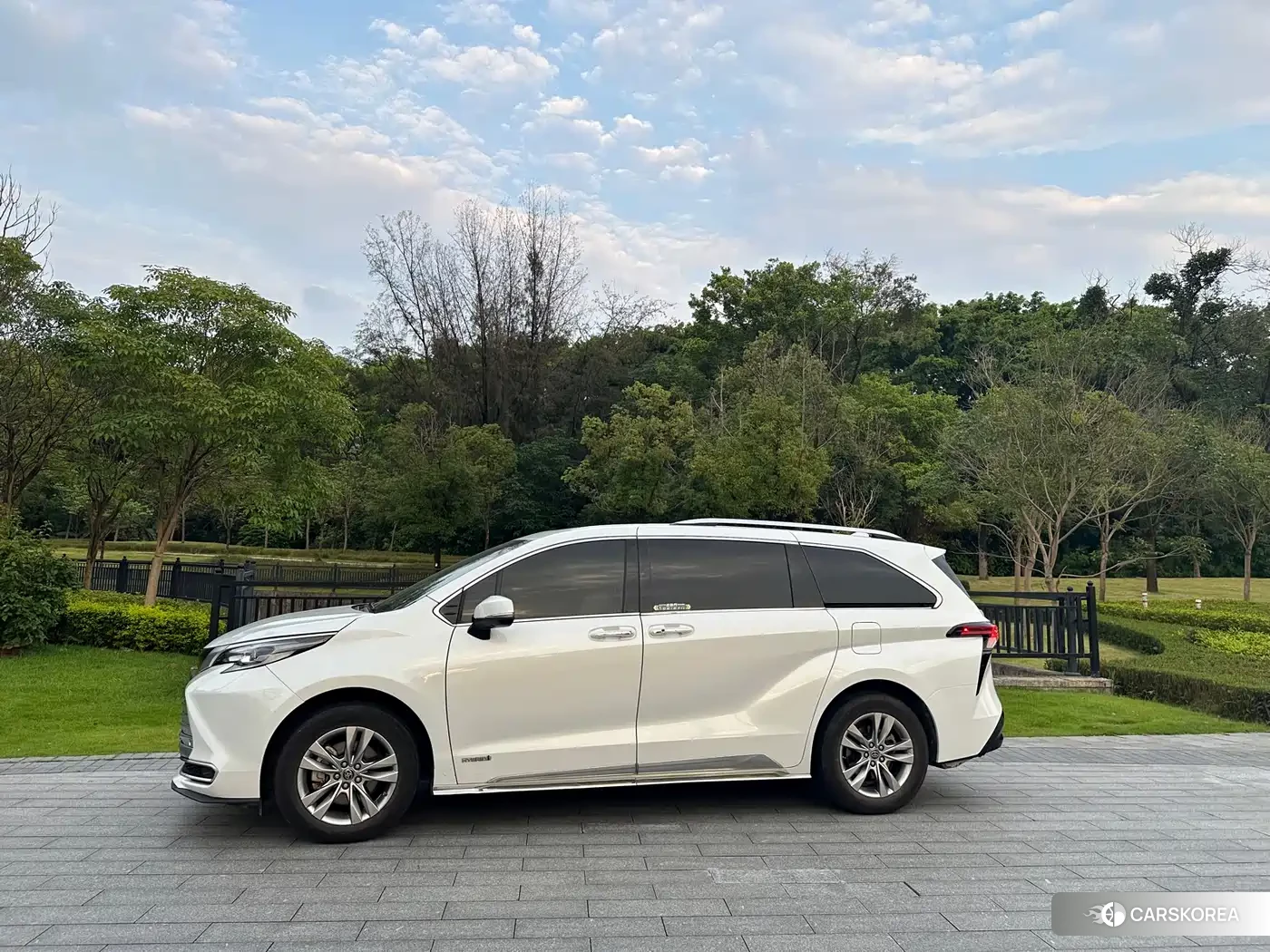 Toyota Sienna id 4514324 из Китая 19