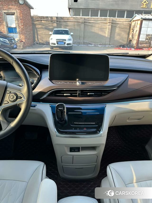 Buick GL8 id 4208637 из Китая 19