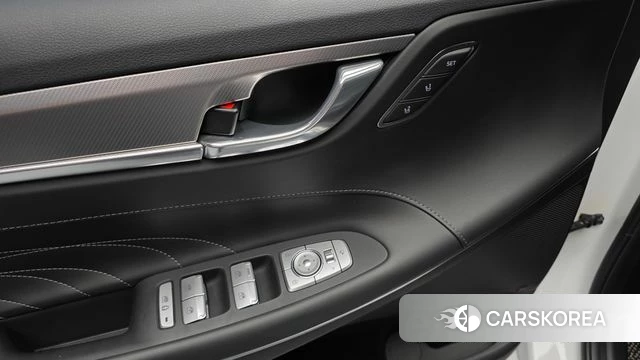 Hyundai The New Grandeur IG Hybrid id 4580810 из Кореи 19