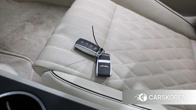 Genesis G70 id 4294656 из Кореи 19
