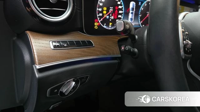 Mercedes-Benz E-Class W213 id 4755280 из Кореи 19