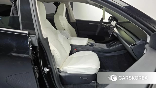 Tesla Model Y id 4414169 из Кореи 19