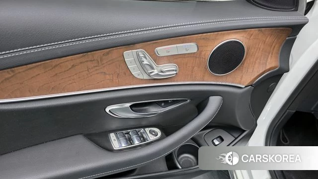 Mercedes-Benz E-Class W213 id 4396806 из Кореи 19