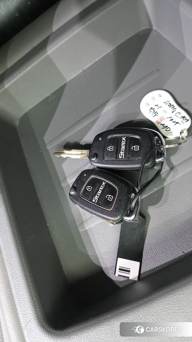 Hyundai The New Grand Starex id 4594310 из Кореи 19