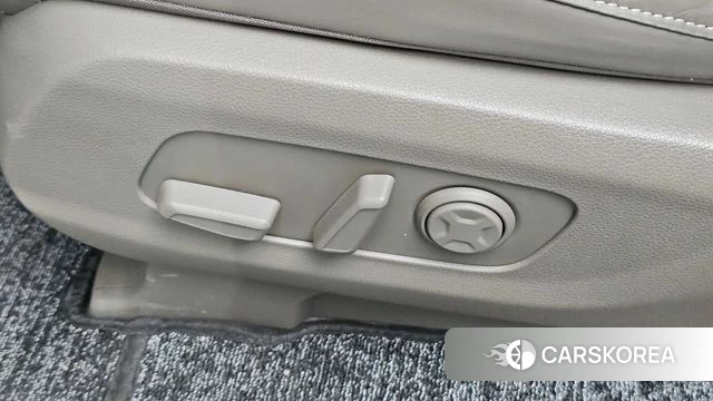 Kia Carnival 4th generation id 4640637 из Кореи 19