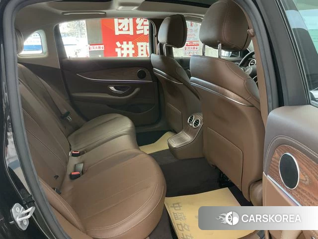 Mercedes-Benz E-class id 3875973 из Китая 19