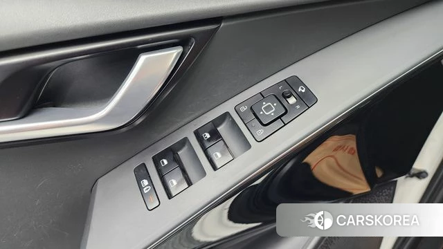 Kia Di Ol Nu Niro id 4550065 из Кореи 19