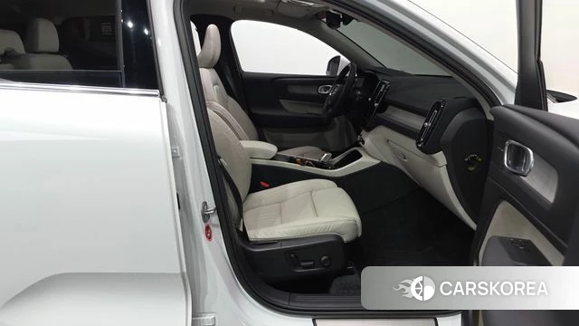 Volvo XC40 id 4408695 из Кореи 19
