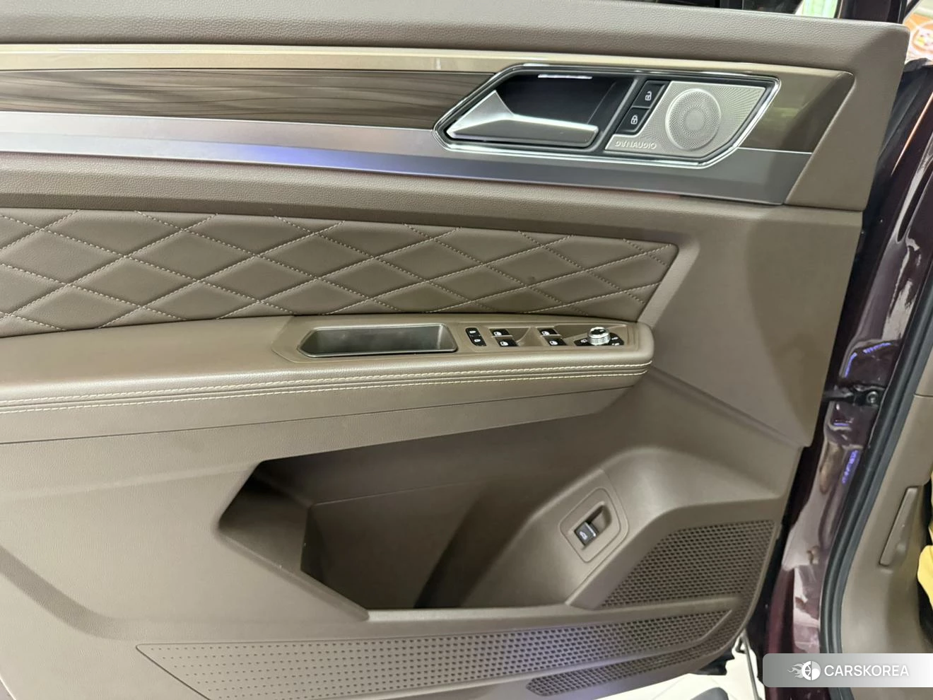 Volkswagen Weiran id 4440602 из Китая 19