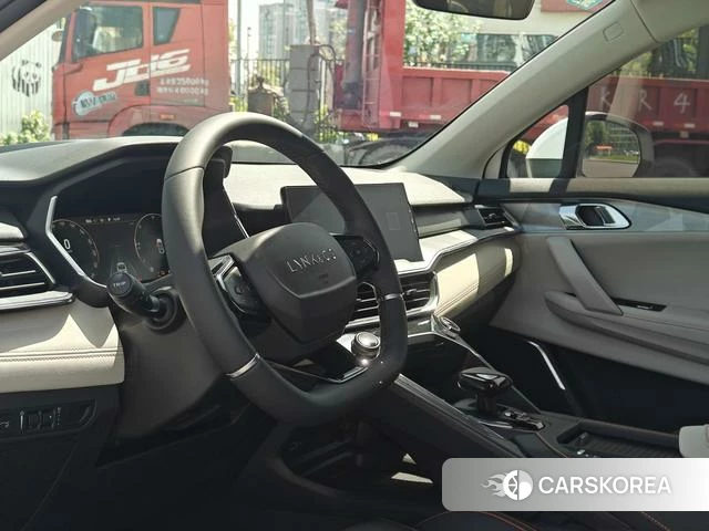 Lynk 06 EM-P id 4217537 из Китая 19