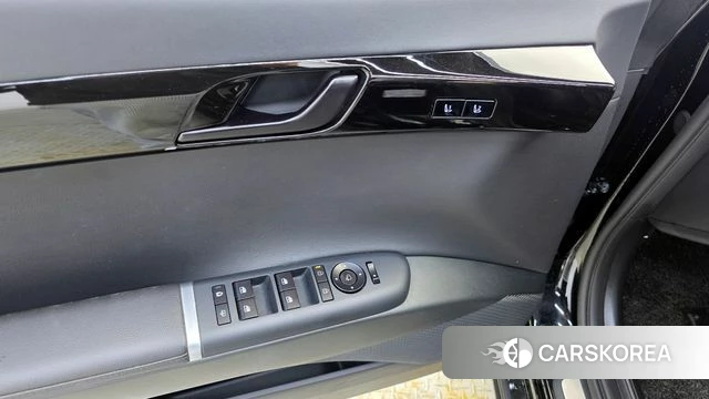 Hyundai Grandeur (GN7) id 4280143 из Кореи 19