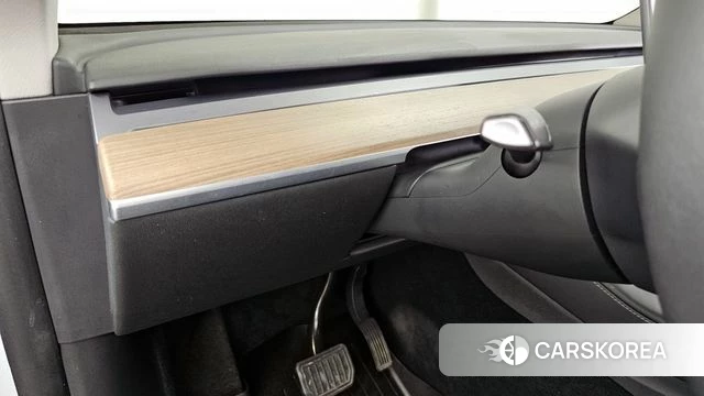 Tesla Model Y id 4280881 из Кореи 19