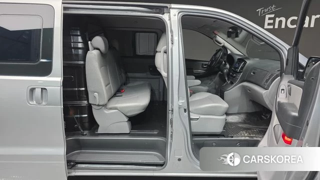 Hyundai The New Grand Starex id 4285516 из Кореи 19