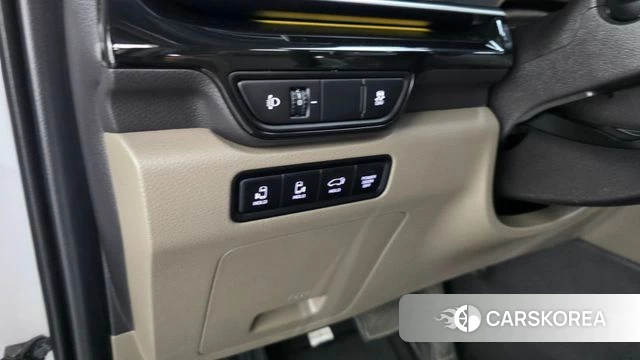 Kia The New Carnival 4th Generation id 4655965 из Кореи 19