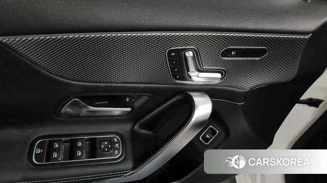 Mercedes-Benz A-Class W177 id 4224050 из Кореи 19