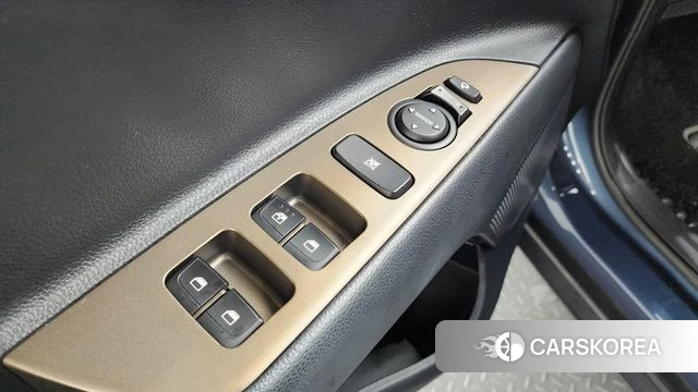 Kia Stonic id 4781153 из Кореи 19