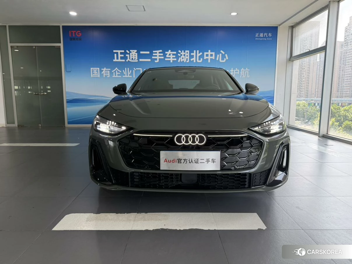Audi A5L id 4512458 из Китая 19