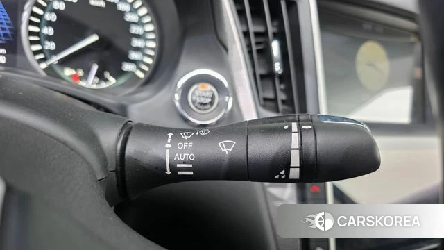 Infiniti Q50 id 4446430 из Кореи 19