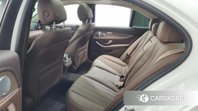 Mercedes-Benz E-Class W213 id 4310788 из Кореи 19