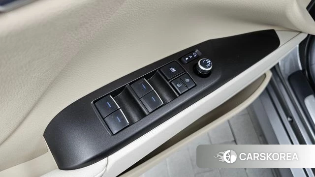 Toyota Camry (XV70) id 4670478 из Кореи 19