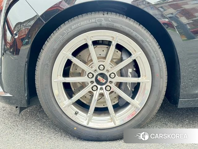 Cadillac CT5 id 4198806 из Китая 19