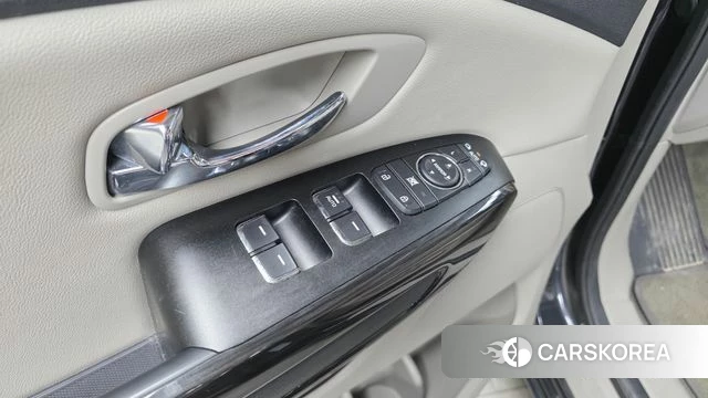 Kia The New Carnival id 4384476 из Кореи 19