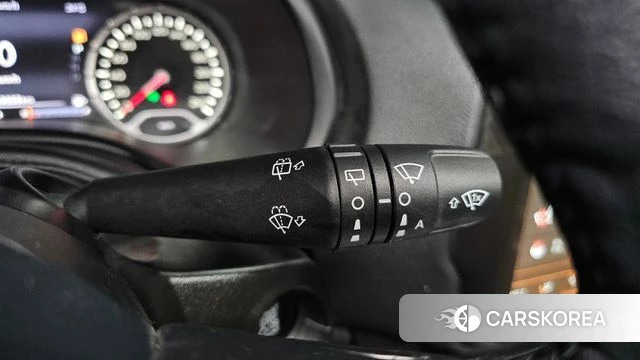 Jeep Renegade id 4196116 из Кореи 19