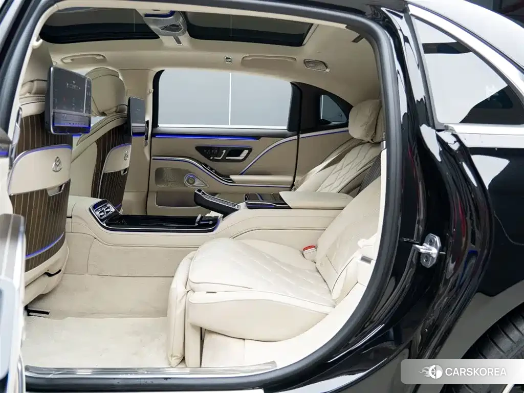 Mercedes-Benz Maybach S-Class id 4601168 из Китая 19