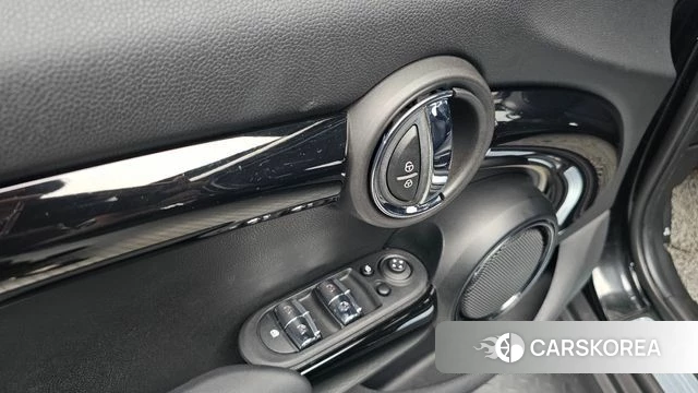 Mini Cooper id 4354714 из Кореи 19