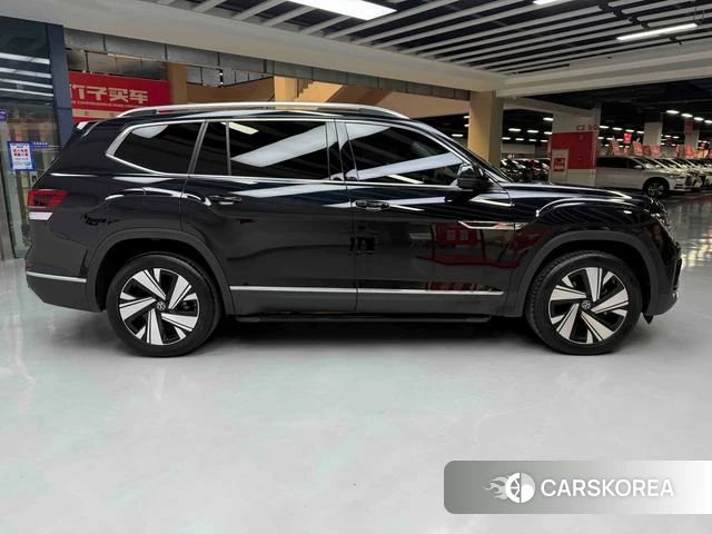 Volkswagen Tourang id 4314168 из Китая 19