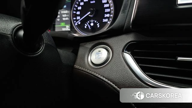 Hyundai Grandeur IG Hybrid id 4667728 из Кореи 19