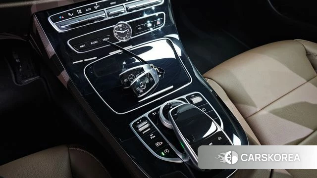 Mercedes-Benz E-Class W213 id 4662710 из Кореи 19