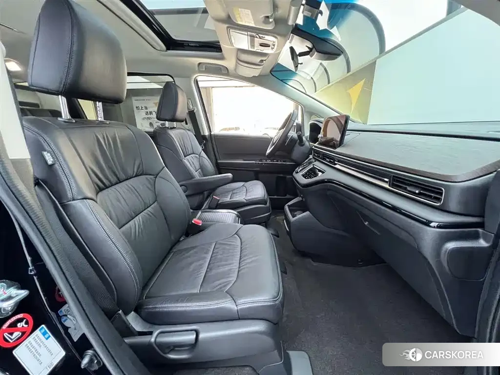 Honda Odyssey id 4546440 из Китая 19