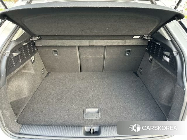 Audi Q2L id 4209864 из Китая 19
