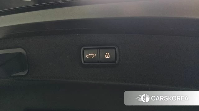 Genesis G90 id 4268934 из Кореи 19