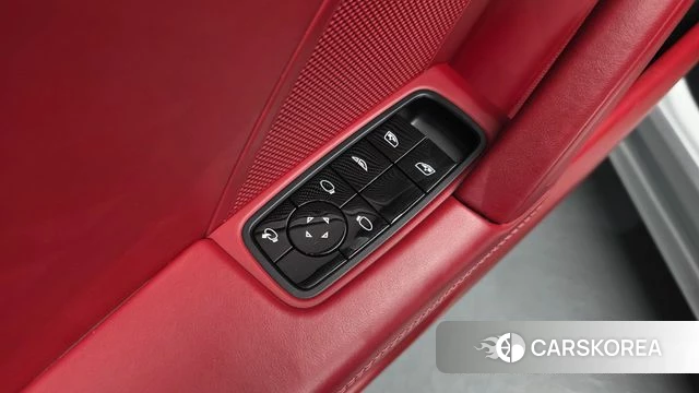 Porsche 911(992) id 4294071 из Кореи 19