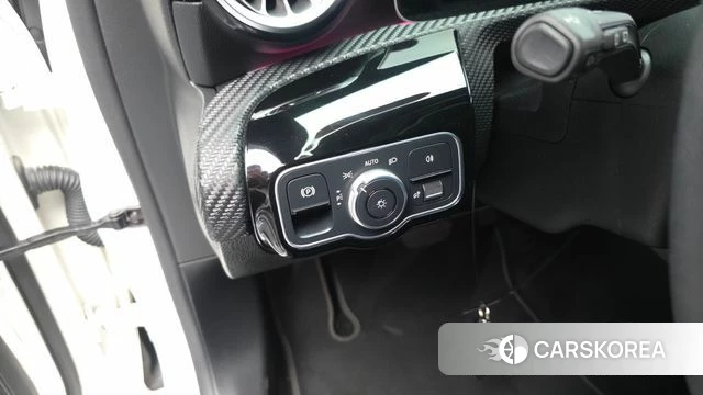 Mercedes-Benz A-Class W177 id 4882096 из Кореи 19