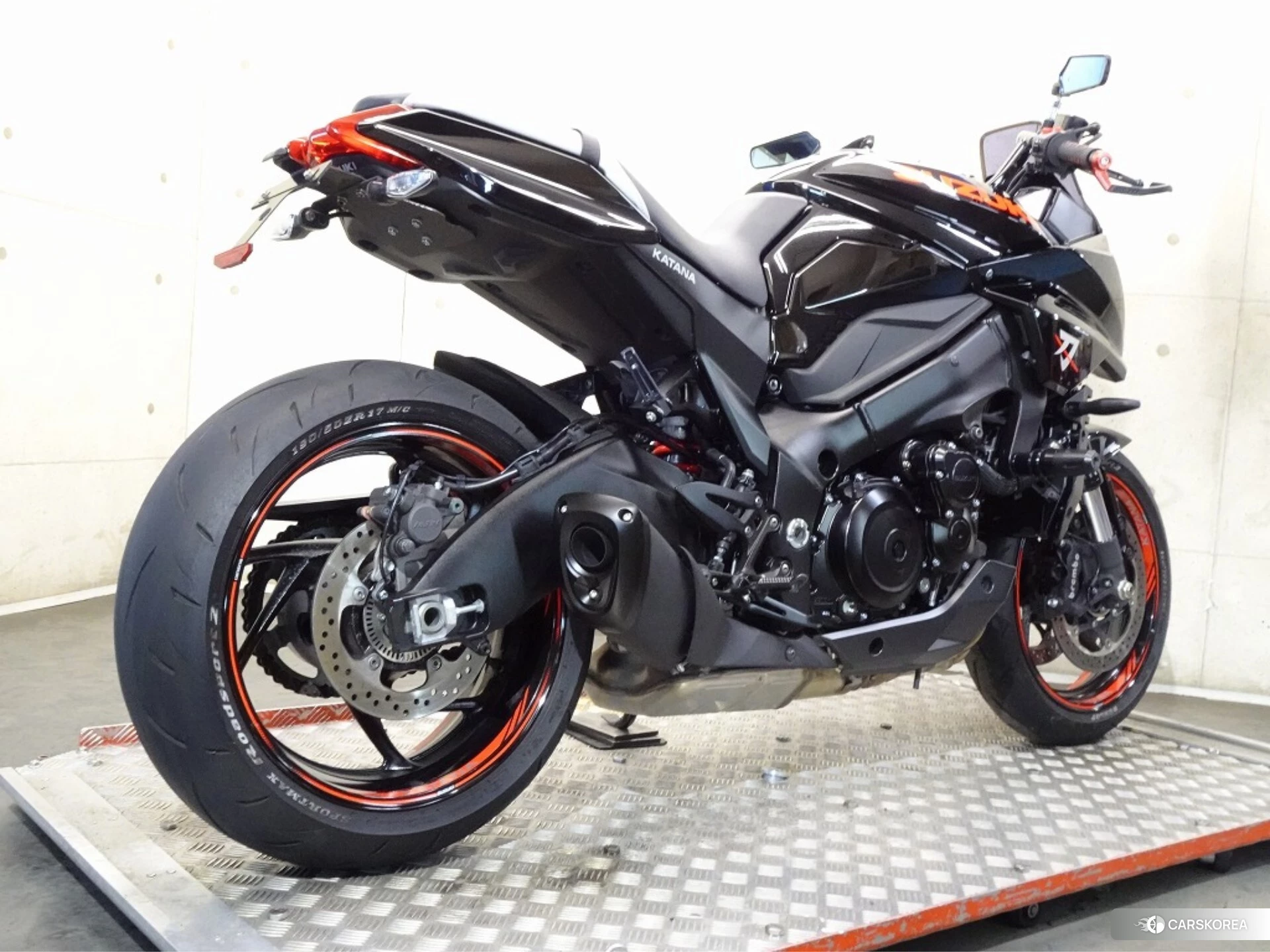 Suzuki GSX-S1000S Katana id 3947858 из Японии 19