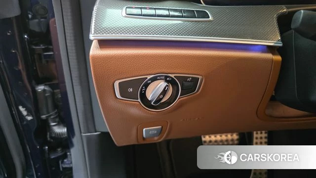 Mercedes-Benz E-Class W213 id 4737220 из Кореи 19