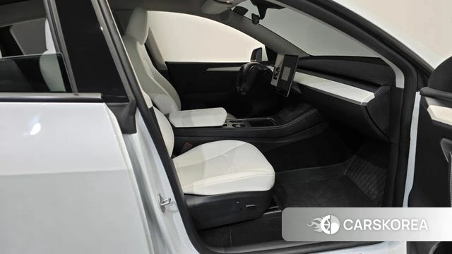 Tesla Model Y id 4549058 из Кореи 19