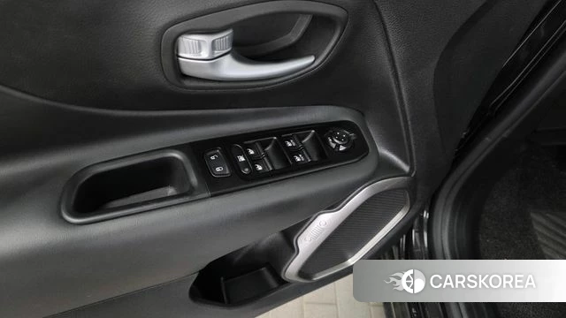 Jeep Renegade id 4490353 из Кореи 19