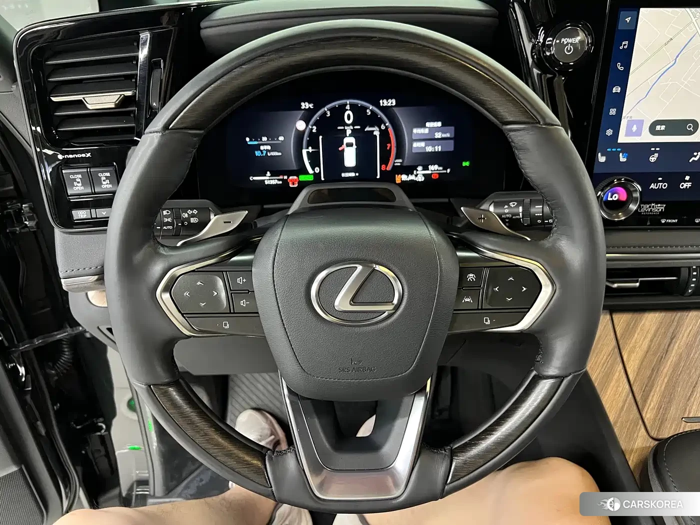Lexus LM id 4664486 из Китая 19