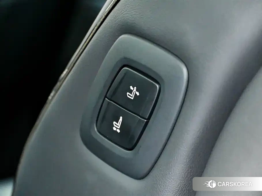 Lexus LM id 4589114 из Китая 19