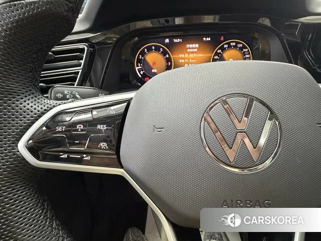 Volkswagen Tourang id 4276180 из Китая 19