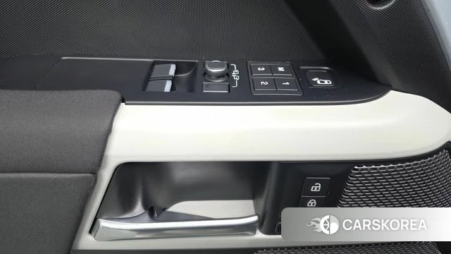 Land Rover Defender (L663) id 4580762 из Кореи 19